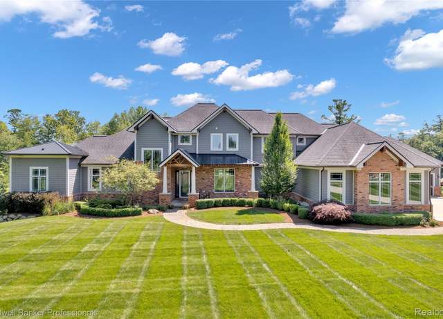 Property at 595 Army Rd, Leonard, MI 48367, 4 beds, 3.5 baths