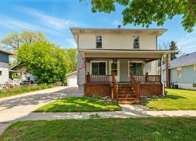 Property at 1410 12th St, Port Huron, MI 48060, 3 beds, 1.5 baths