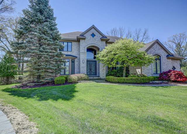 Property at 3225 Legacy Ct, West Bloomfield, MI 48323, 4 beds, 6 baths