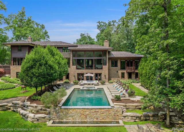 Property at 803 Canterbury Cres, Bloomfield Hills, MI 48304, 5 beds, 6.5 baths