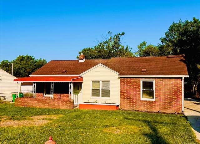 Property at 25590 Middlebelt Rd, Flat Rock, MI 48134, 3 beds, 1 bath