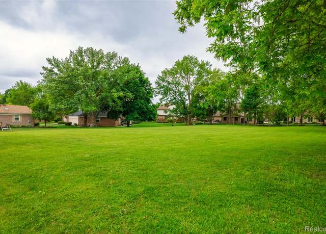 Property at 22335 Diamond Ct, Farmington Hills, MI 48335