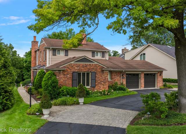 Property at 1300 Northlawn Blvd, Birmingham, MI 48009, 4 beds, 4 baths