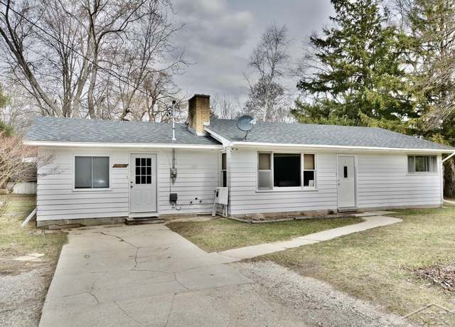 Property at 5700 N Saginaw Rd, Midland, MI 48640, 2 beds, 1 bath