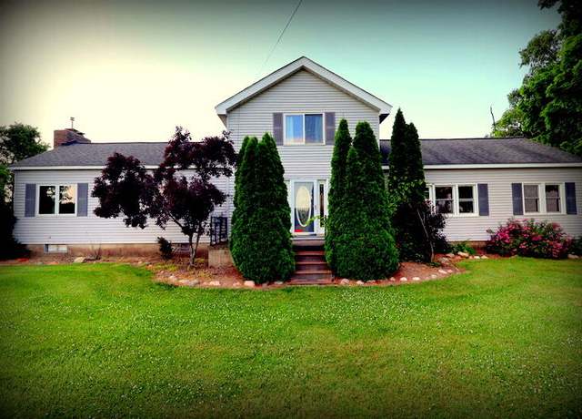 Property at 606 E Girard Rd, Quincy, MI 49082, 3 beds, 2 baths