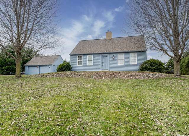 Property at 9654 Date Rd, Baroda, MI 49101, 2 beds, 2 baths