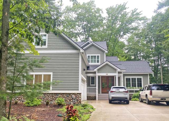 Property at 18 Deer Park, Glen Arbor, MI 49636, 4 beds, 3.5 baths