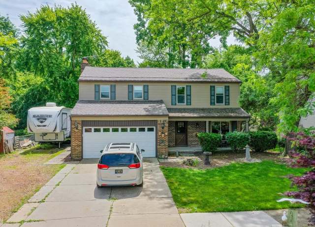 Property at 50293 Bellaire Dr, Chesterfield, MI 48047, 4 beds, 2.5 baths