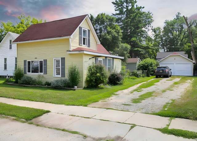 Property at 229 W Flint St, Lake Orion Village, MI 48362, 3 beds, 2 baths
