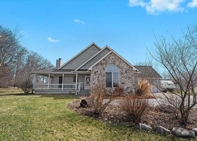 Property at 80442 Woodridge Ln, Romeo, MI 48065, 4 beds, 2.5 baths