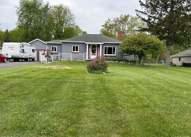 Property at 802 Colorado St, Marysville, MI 48040, 3 beds, 1 bath