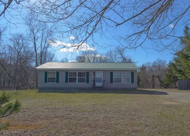 Property at 3679 Lakeshore Rd, Deckerville, MI 48427, 3 beds, 2 baths