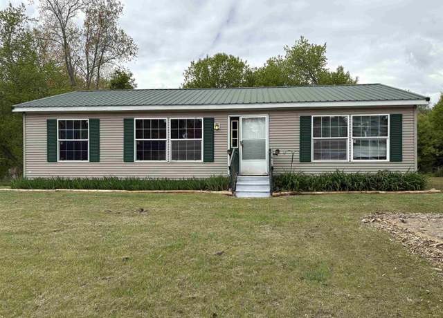 Property at 3679 Lakeshore Rd, Deckerville, MI 48427, 3 beds, 2 baths