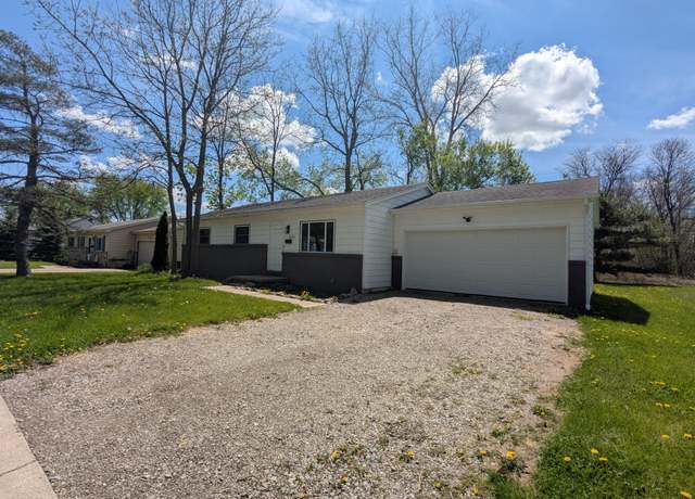 Property at 631 S Elm St, Lapeer, MI 48446, 3 beds, 1 bath
