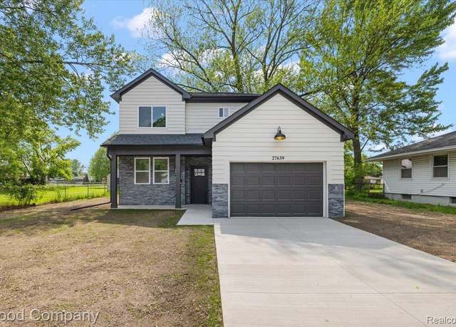 Property at 27639 Bohn St, Roseville, MI 48066, 3 beds, 2.5 baths