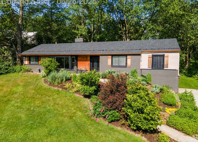 Property at 2905 Lahser Rd, Bloomfield Hills, MI 48304, 4 beds, 2.5 baths