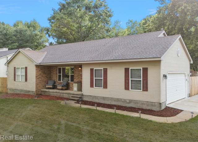 Property at 1525 Miller Rd, Orion Charter Township, MI 48362, 4 beds, 3 baths