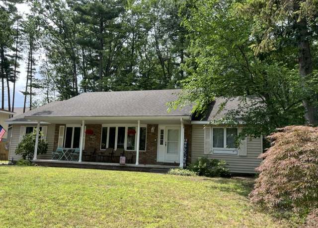 Property at 302 Huron St, Traverse City, MI 49686, 3 beds, 2 baths