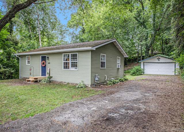 Property at 664 E Highland Rd, Howell, MI 48843, 2 beds, 1 bath
