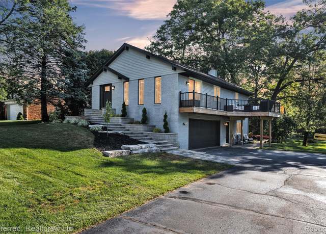 Property at 3852 San Mateo Rd, Waterford Charter Township, MI 48329, 3 beds, 1.5 baths