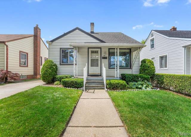 Property at 771 Garfield Ave, Lincoln Park, MI 48146, 3 beds, 1 bath