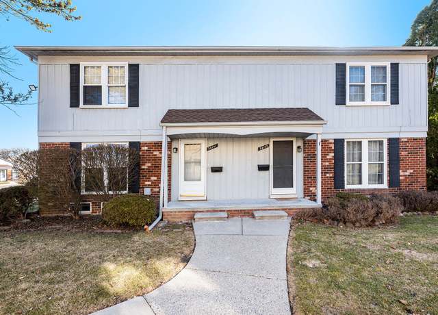 Property at 34141 Garfield Cir, Fraser, MI 48026, 2 beds, 1.5 baths