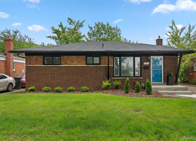 Property at 30112 Matthew St, Westland, MI 48186, 3 beds, 1 bath