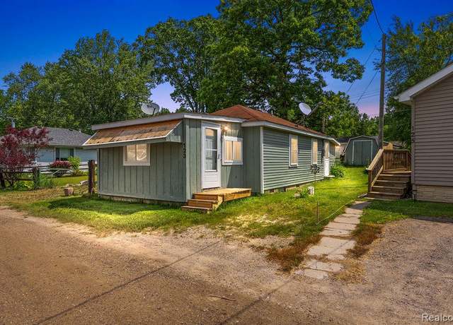 Property at 123 S Lake Dr, Columbiaville, MI 48421, 2 beds, 1 bath