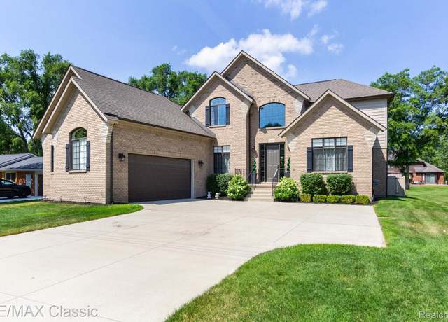 Property at 53871 Jewell Rd, Shelby Twp, MI 48315, 4 beds, 3.5 baths