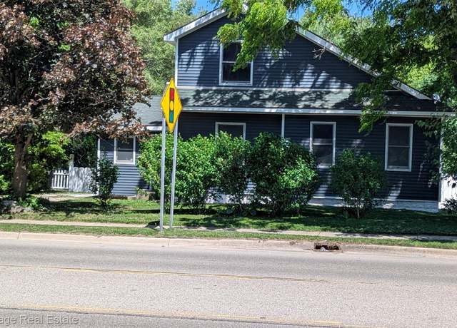 Property at 909 S Michigan Ave, Howell, MI 48843, 3 beds, 2 baths
