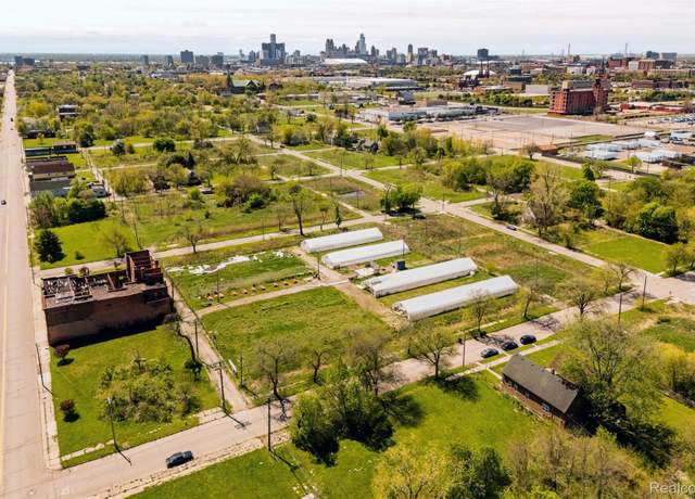 Property at 2282 E Kirby St, Detroit, MI 48211
