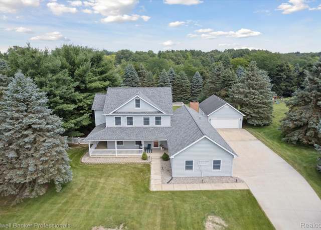 Property at 9001 Yorkshire Dr, York Charter Township, MI 48176, 4 beds, 2.5 baths