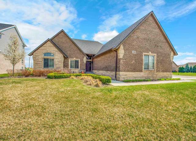 Property at 39988 W Offshore Dr, Harrison Township, MI 48045, 3 beds, 2.5 baths