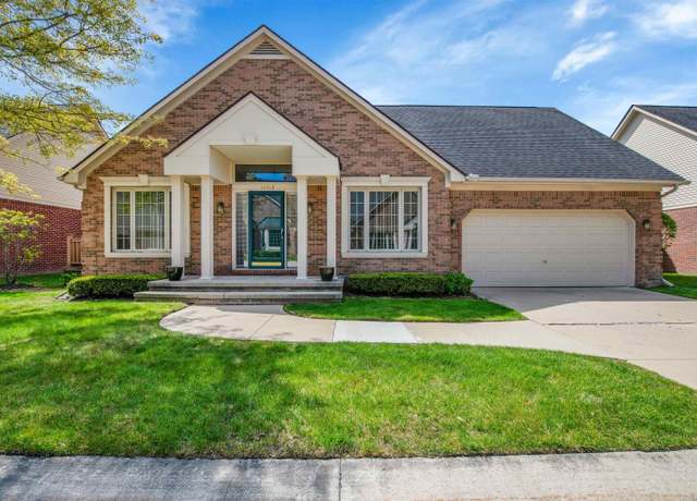 Property at 16468 Waverly Cir, Clinton Township, MI 48038, 2 beds, 2 baths