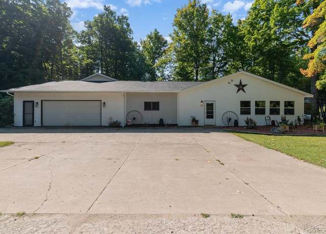 Property at 6610 E Arnold Lake Rd, Harrison, MI 48625, 4 beds, 2.5 baths