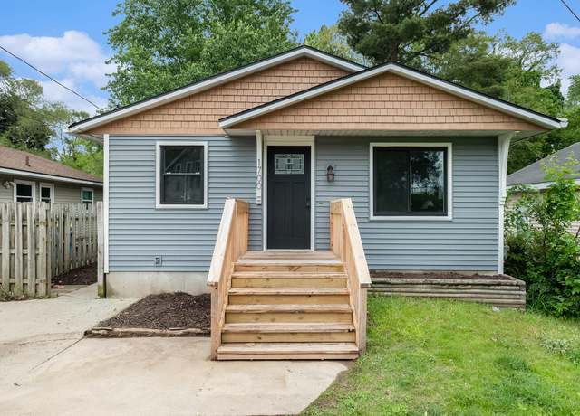 Property at 1700 Bristol Ave NW, Grand Rapids, MI 49504, 3 beds, 1 bath