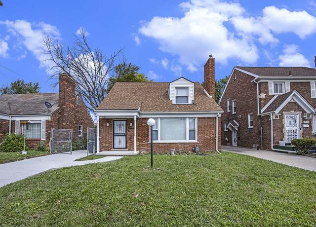 Property at 10793 E Outer Dr, Detroit, MI 48224, 5 beds, 2.5 baths