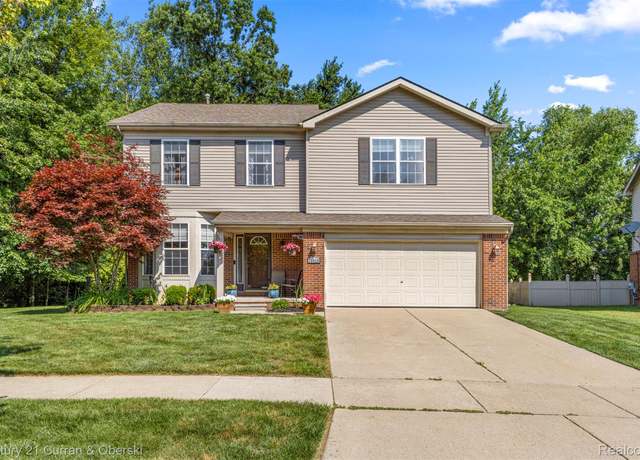 Property at 29520 Hunter St, Trenton, MI 48183, 4 beds, 2.5 baths