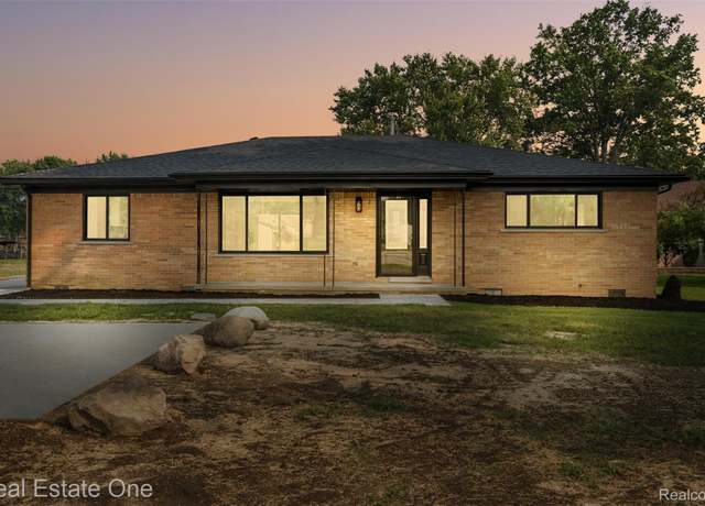 Property at 47900 Jefferson Ave, Chesterfield Township, MI 48047, 3 beds, 2 baths