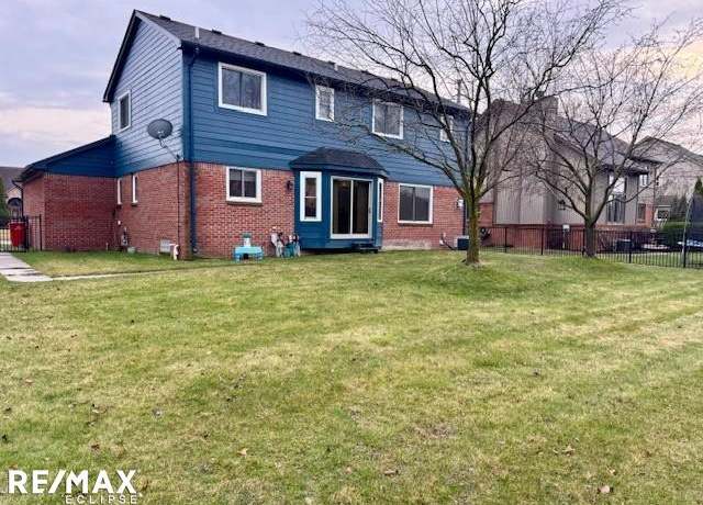 Property at 21227 Summerfield Dr, Macomb, MI 48044, 4 beds, 3.5 baths
