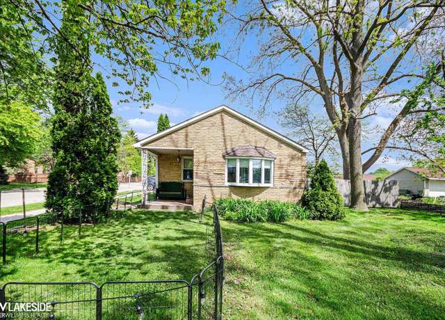 Property at 30430 Park St, Roseville, MI 48066, 3 beds, 1 bath