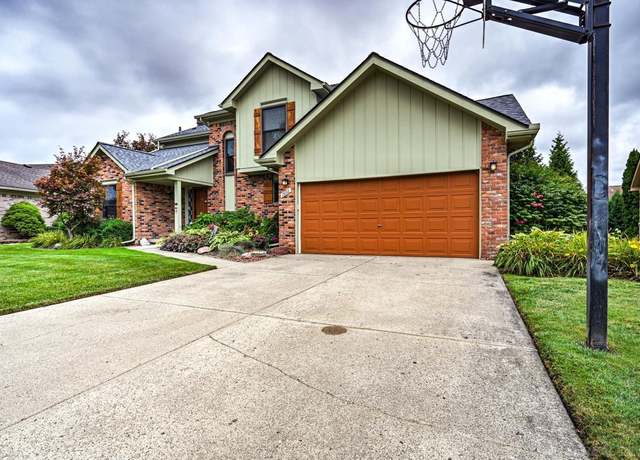 Property at 13722 Diversion Dr, Sterling Heights, MI 48313, 4 beds, 2.5 baths
