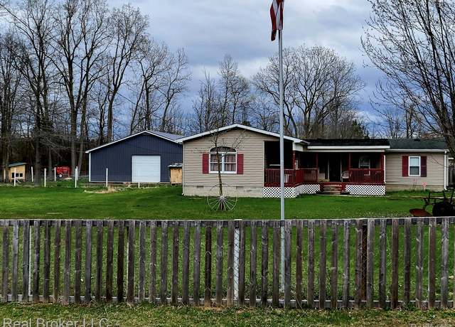 Property at 6448 Turner Rd, Flushing, MI 48433, 4 beds, 2 baths