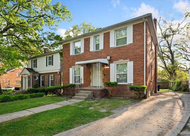 Property at 18611 Pinehurst St, Detroit, MI 48221, 3 beds, 1.5 baths