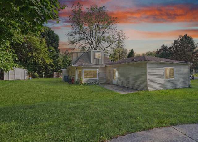 Property at 432 Eagle Pass St St, Lapeer, MI 48446, 3 beds, 1 bath