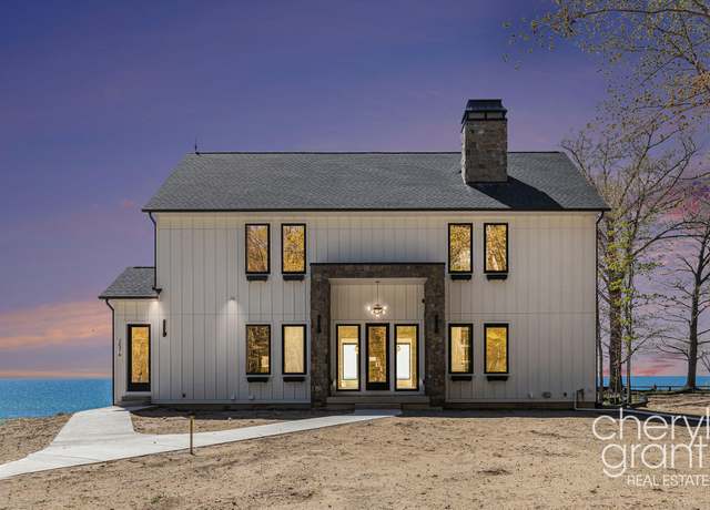Property at 2576 Lakeshore Dr, Fennville, MI 49408, 3 beds, 3.5 baths