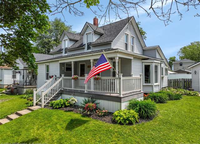 Property at 2931 4th St, Trenton, MI 48183, 3 beds, 1.5 baths