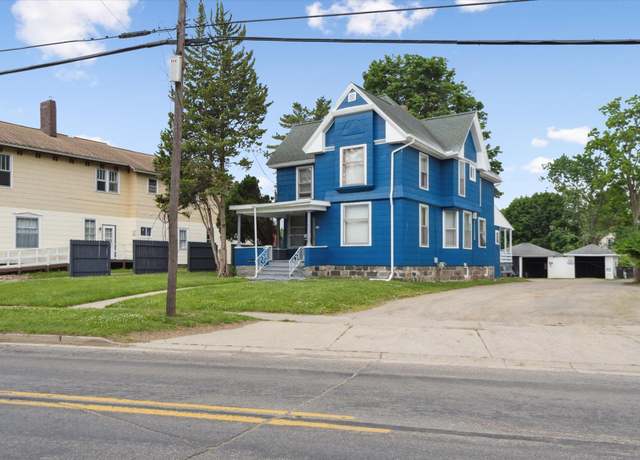 Property at 612 Lansing Ave, Jackson, MI 49202, 3 beds, 4 baths