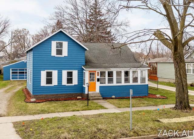 Property at 520 Monroe Ave, Grand Haven, MI 49417, 4 beds, 1.5 baths