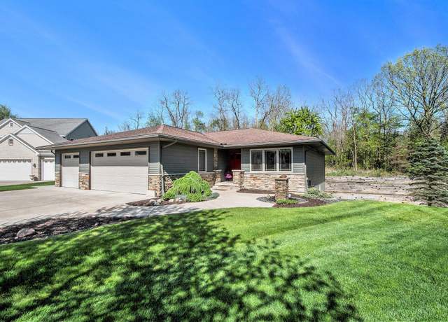 Property at 1134 Emerald Woods Ct SE, Byron Center, MI 49315, 4 beds, 3 baths